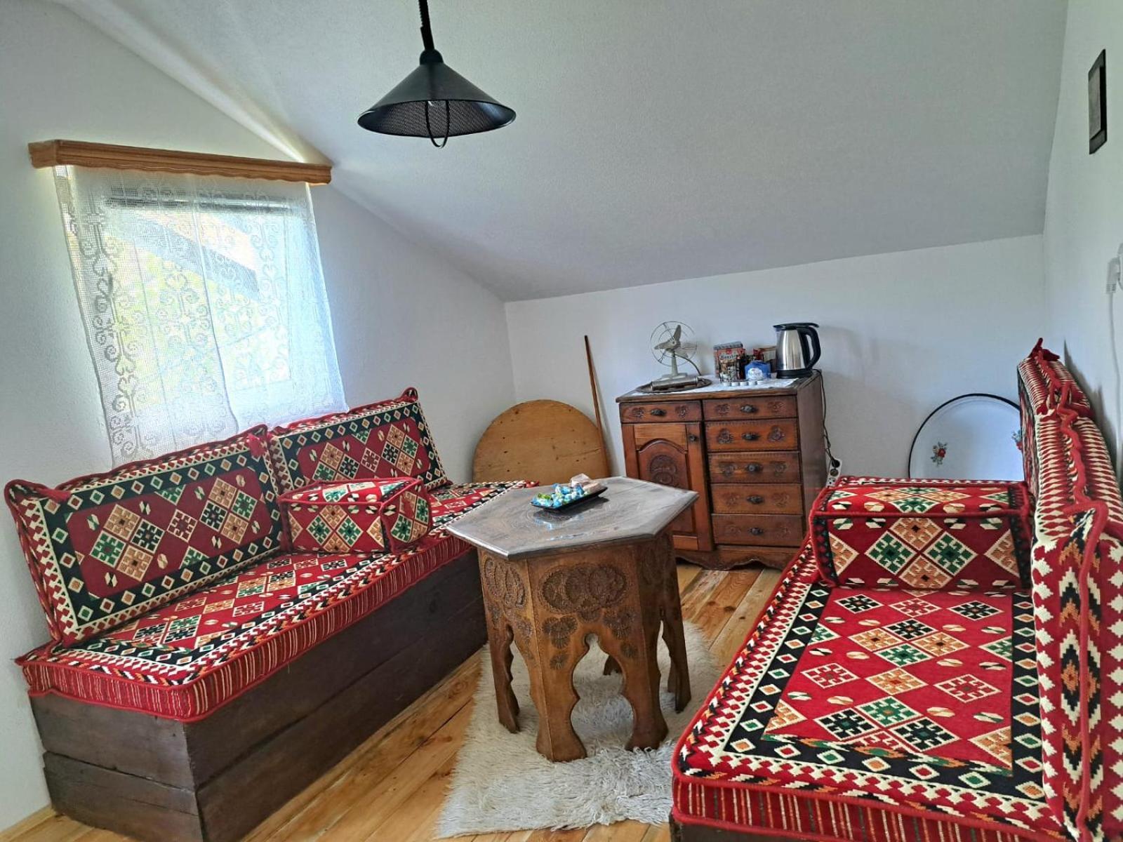 Bed and Breakfast Sobe Zizi Jajce Exteriér fotografie