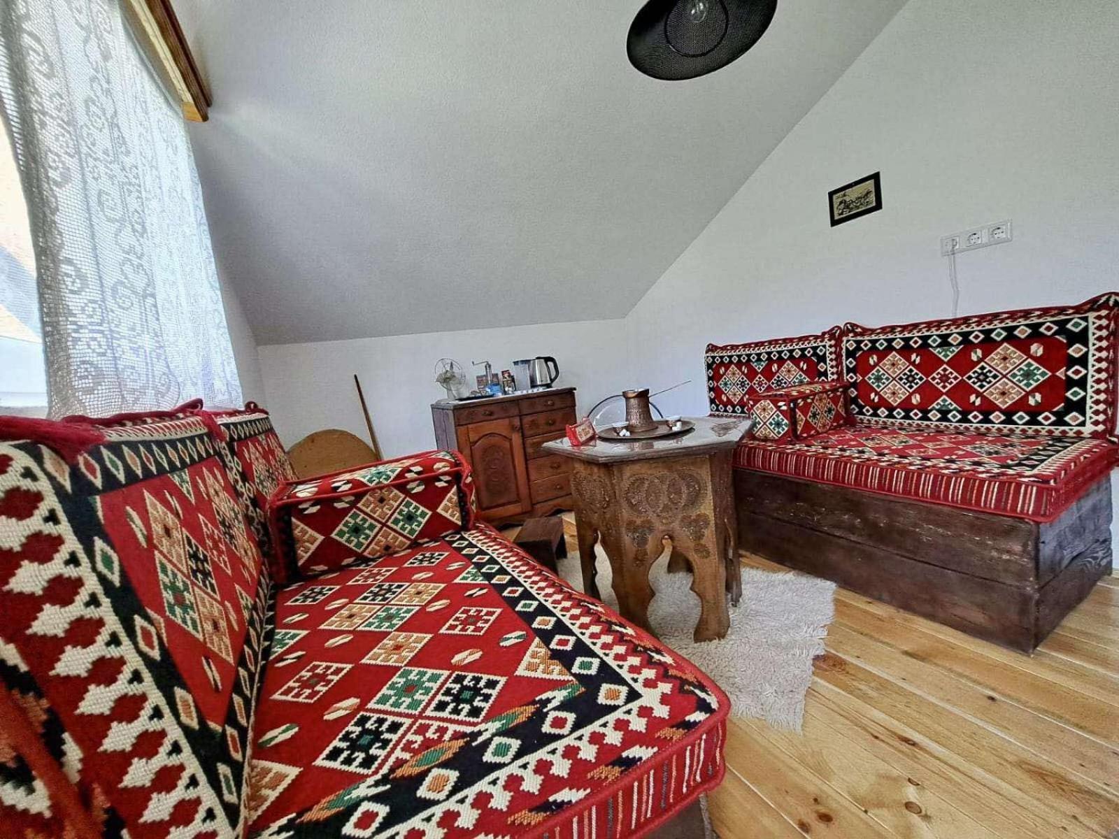 Bed and Breakfast Sobe Zizi Jajce Exteriér fotografie